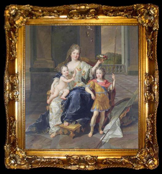 framed  Francois de Troy Painting of the Duchess of La Ferte-Senneterre with the future Louis XV on her lap (then styled the Duke of Anjou) and the Duke of Brittany standing n, ta009-2